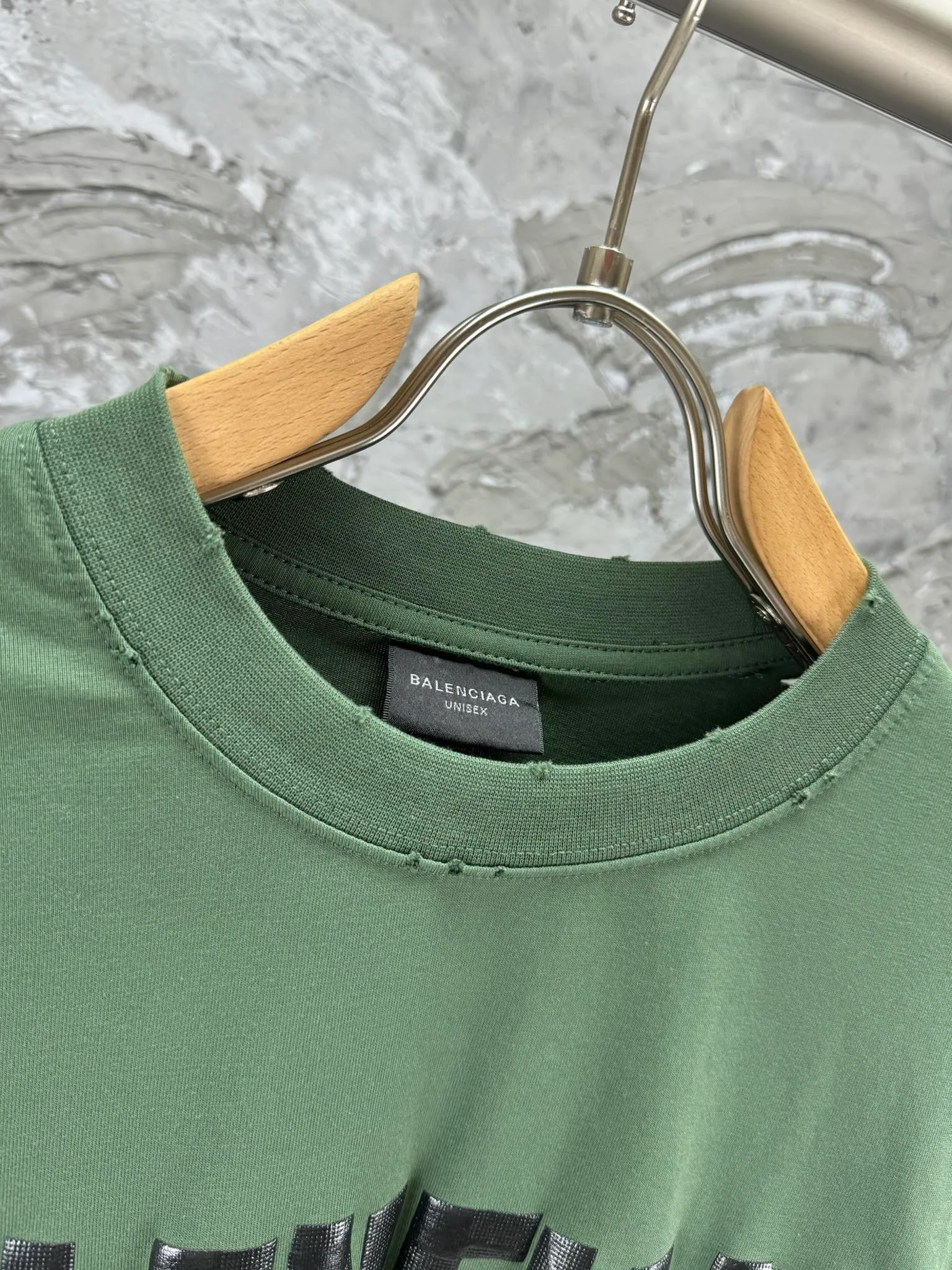 BALENCI*GA Series . 280g * 1 1 . . + . .os Same Style -Color：Cream White Green Blue -SIZE：XS S M L 8602#